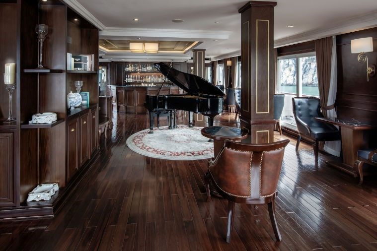 Du Thuyền Paradise Elegance Hạ Long